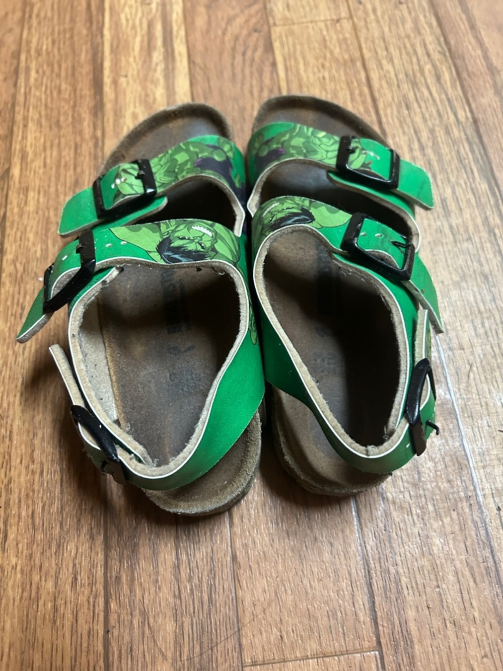 Birkenstock Kids Green Hulk Character Buckle Sandals - Picture 2 of 4